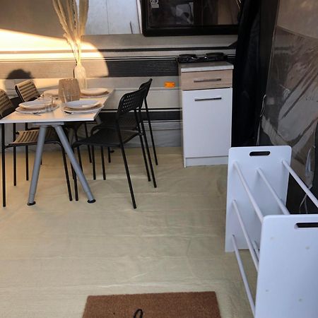 Hotel Przyczepa Kempingowa Jastarnia Surfwioska Extérieur photo